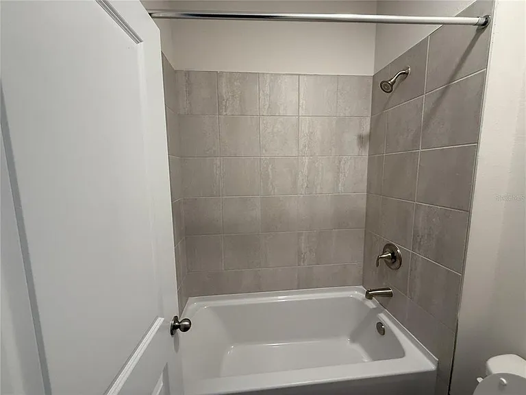 2113 Warren Acres Blvd — Photo 20