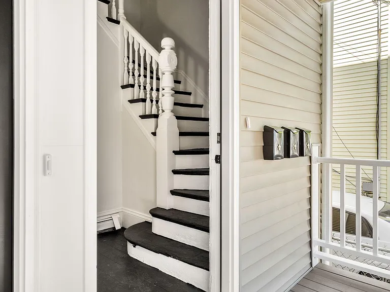 Front porch entrance
