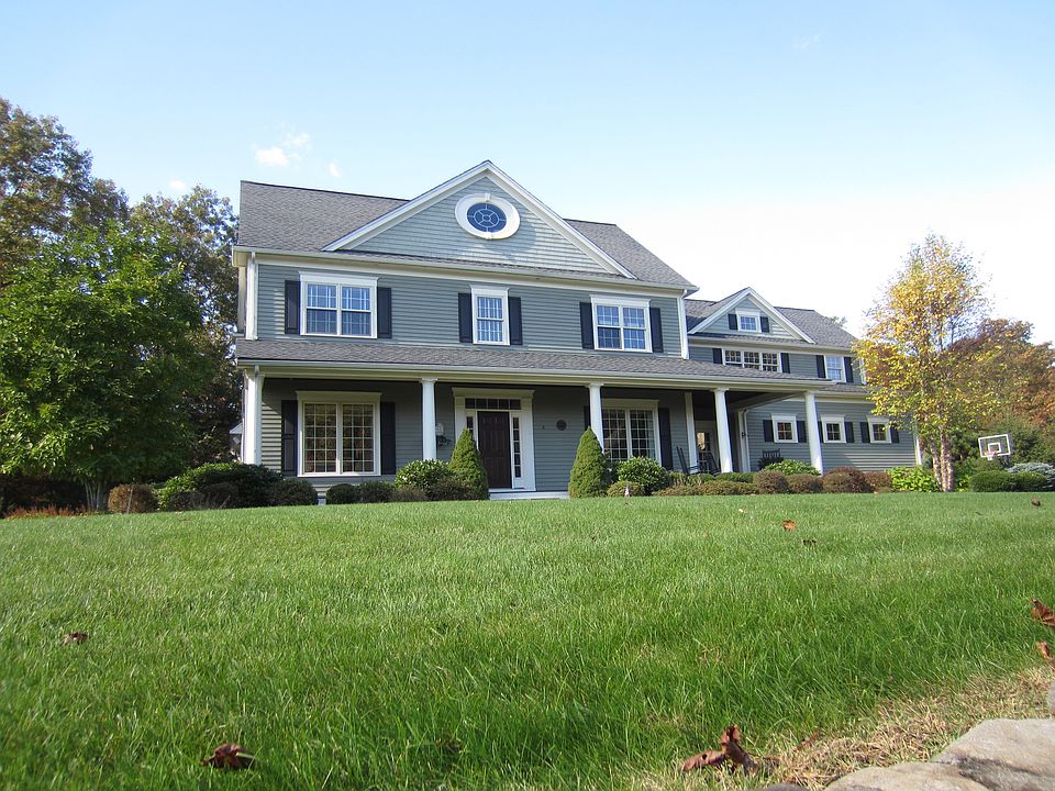 1st image of 6 Minuteman Rd