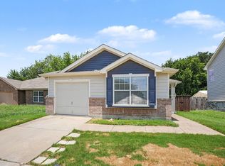 242 Turning Tree Rd, Wilmer, TX 75172
