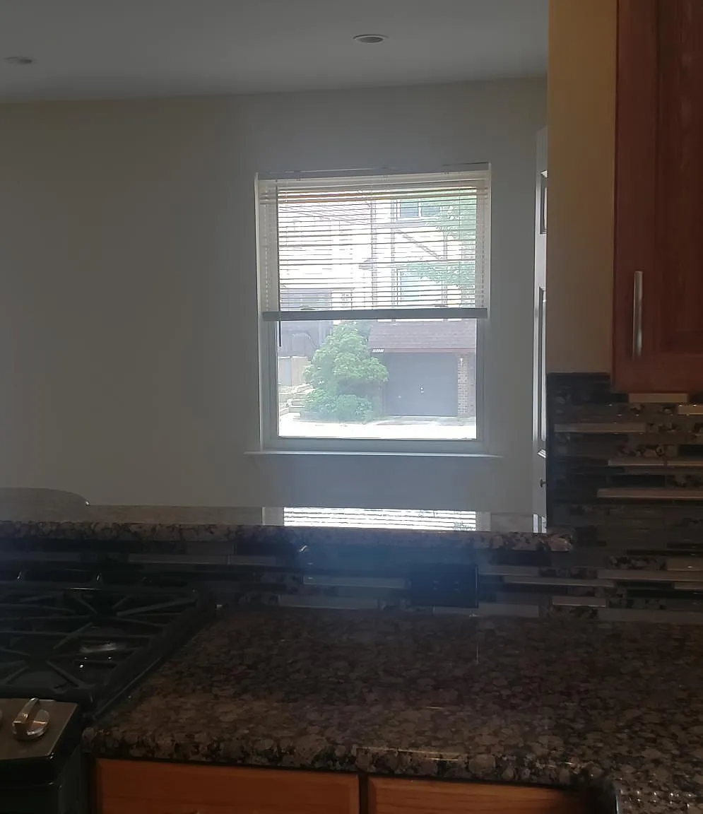 3 bed, 2000 sqft, $2,700 — Photo 3