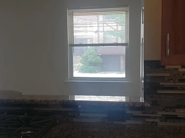 15152 Beverly Dr — Photo 3
