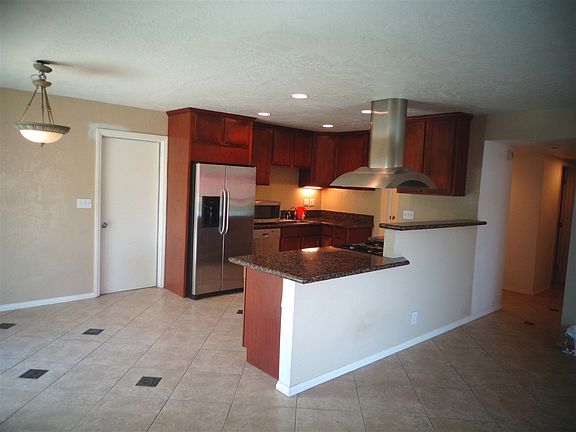 2nd image of 3404 Hacienda Dr