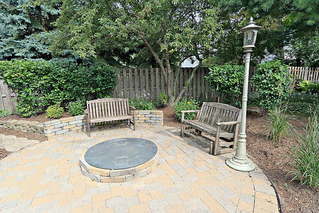 2nd image of 623 Kingsbury Ct