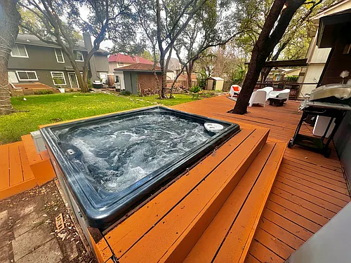 718 Shiny Rock Dr Photo 1