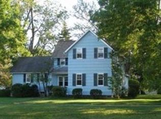 187 Nobottom Rd, Berea, OH 44017