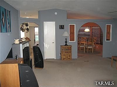 4th image of 441 E Blacklidge Dr
