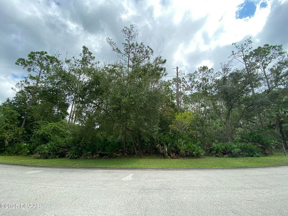 2nd image of 32 Foxcroft Run
