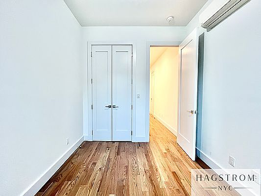 5th image of 327 E 93rd St #3C