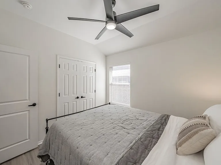 9040 Weller Ln — Photo 28