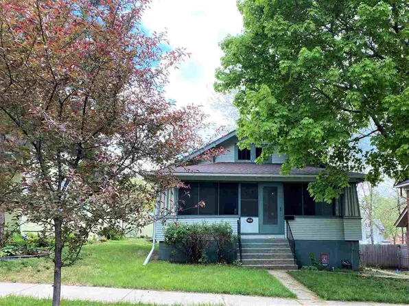 408 Spruce St, Yankton, SD 57078