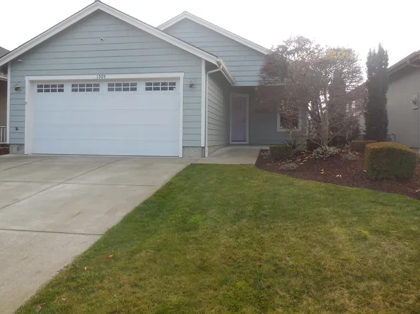 1505 SE Jonathan Ave, Dallas, OR 97338