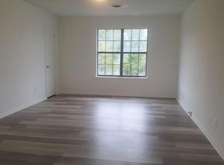 2052 Phelps Ln APT C, Milan, TN 38358