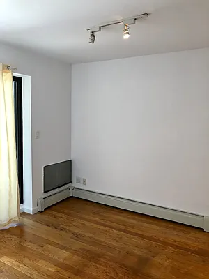 Rented by Nest Seekers International | media 5