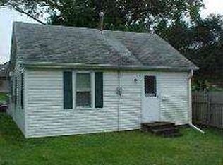 2538 Roberts St, Bettendorf, IA 52722