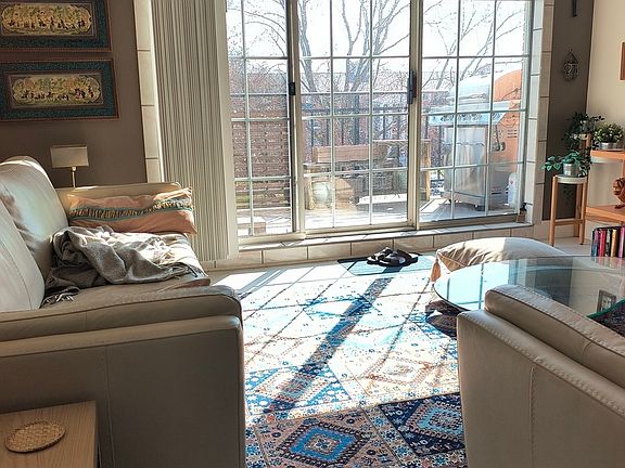 2nd image of 1060 N Farnsworth Ave APT 1402