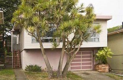 1st image of 448 Lakeshire Dr