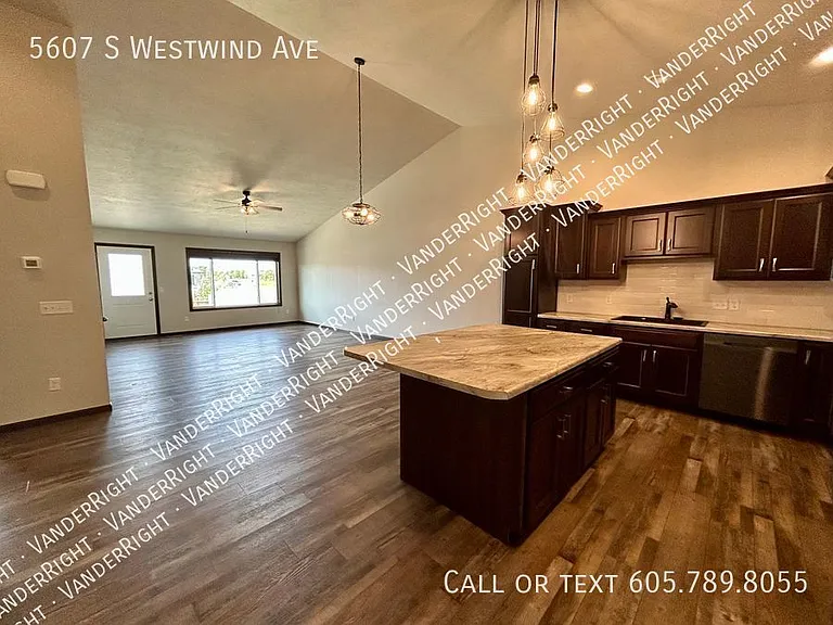 5607 S Westwind Ave — Photo 10