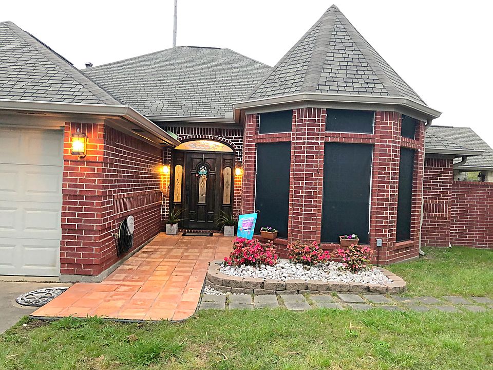 1st image of 1303 S 24th 1/2 St