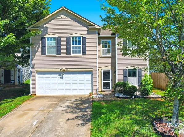 4411 Palustris Ct, Charlotte, NC 28269