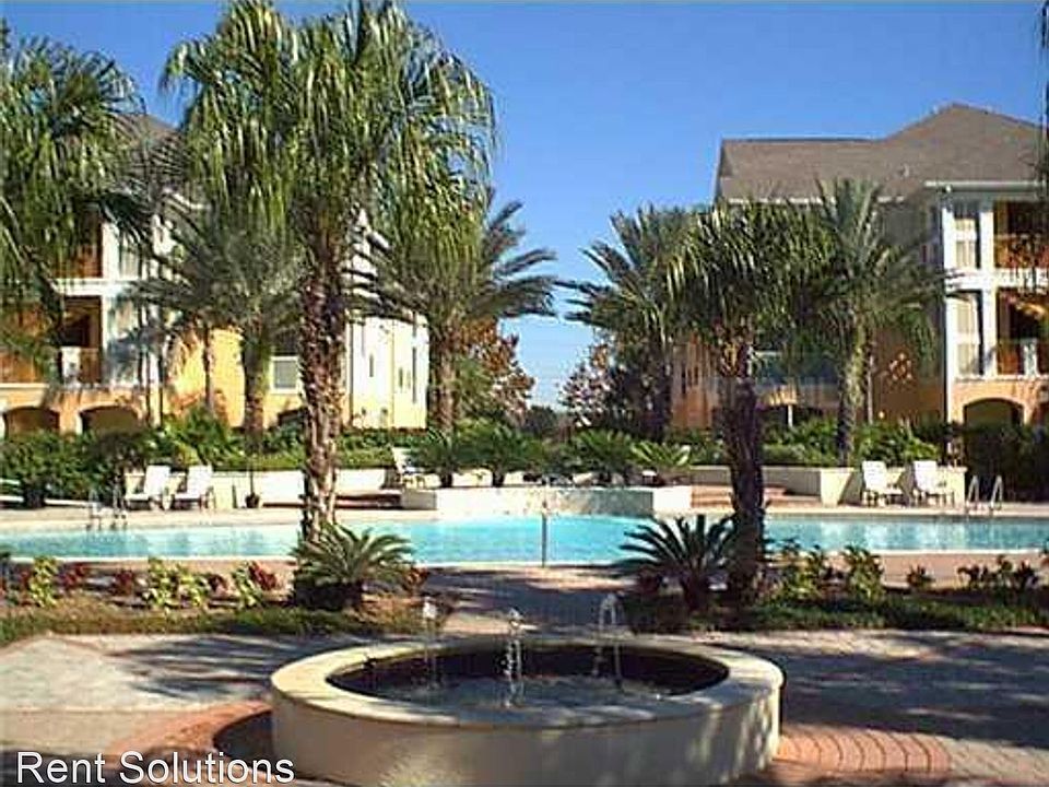 2nd image of 9401 Crescent Loop Cir