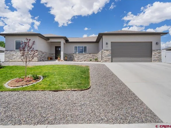 1725 Moonlight Drive, Montrose, CO 81401