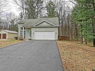 224 Little Oaks Ter, Gansevoort, NY 12831