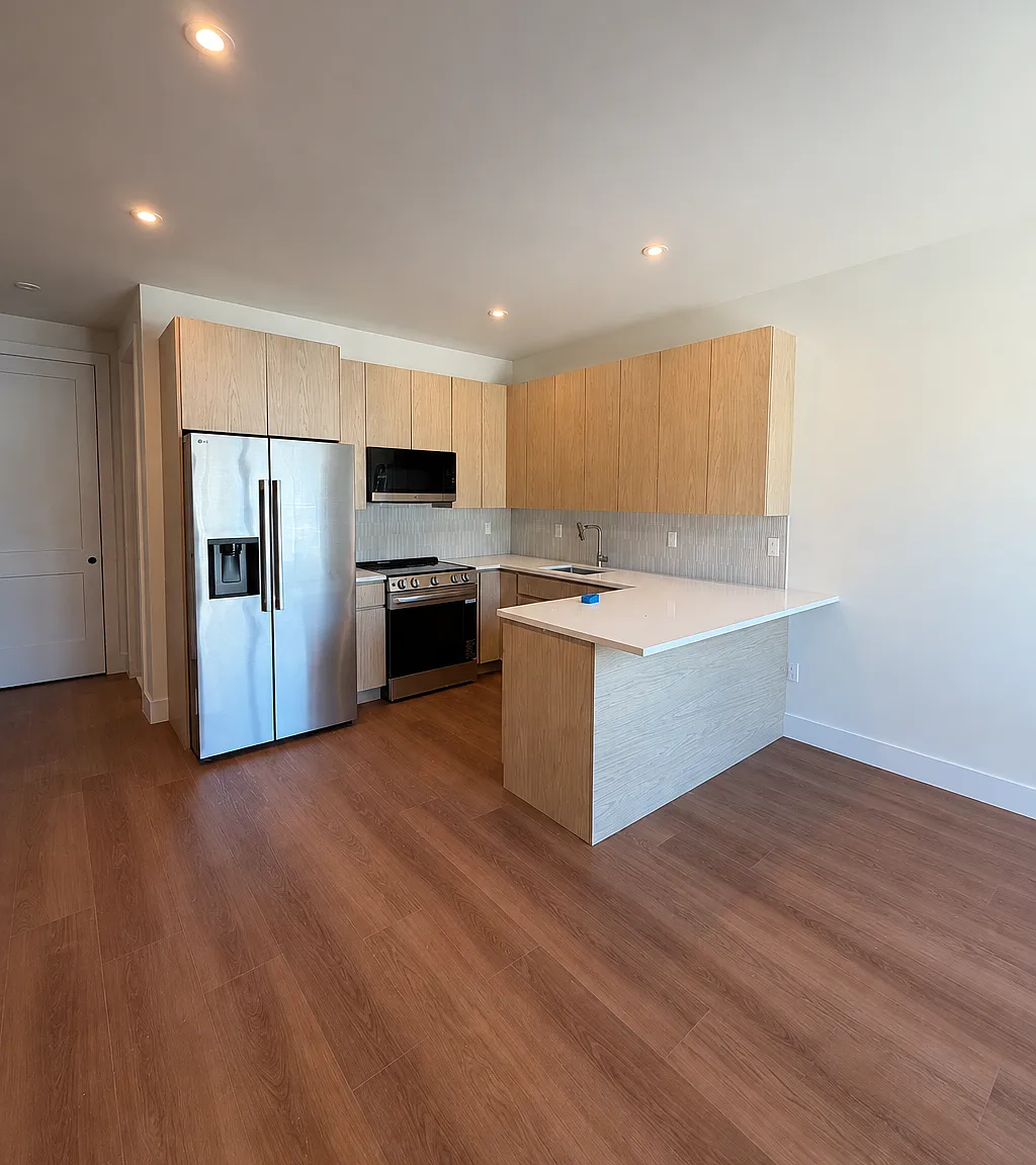 3 bed, 1375 sqft, $3,650 — Photo 3