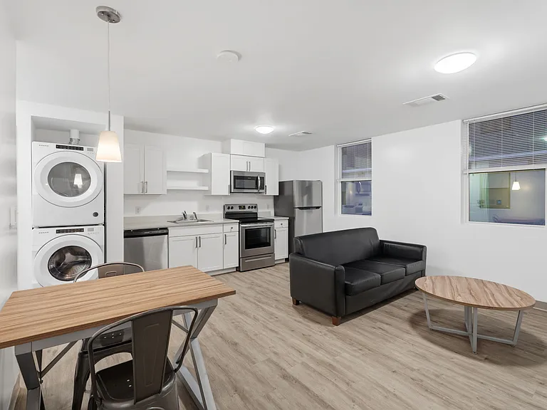 The Outlook Apartments — Photo 5