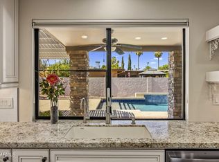 312 E Brook Hollow Dr, Phoenix, AZ 85022