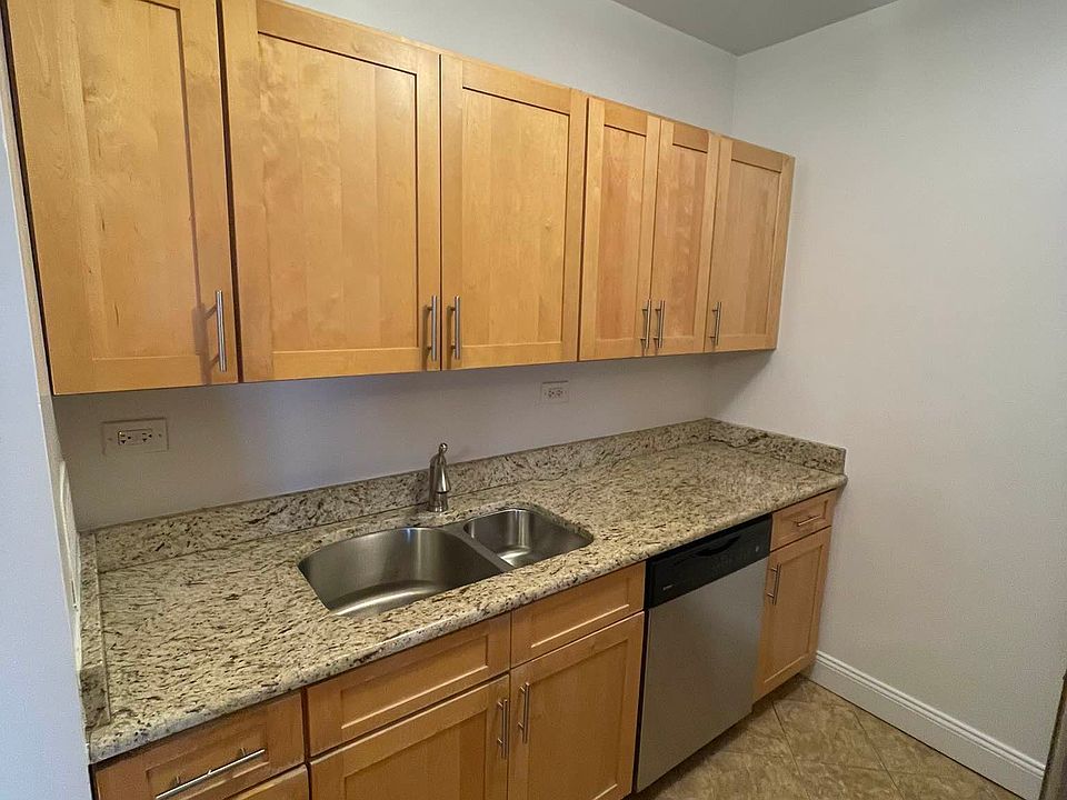 1st image of 12333 83rd Ave APT 3203