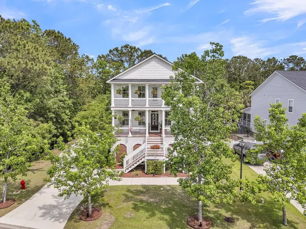 2197 Sandy Point Ln, Mount Pleasant, SC 29466