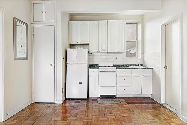 Rented by Compass | media 4