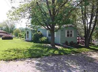 5709 Telegraph Rd, Davenport, IA 52804