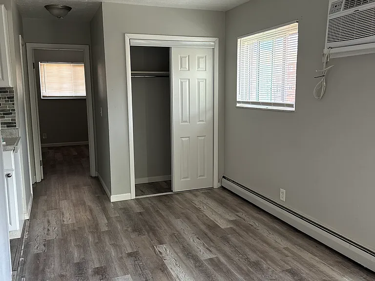 Hidden Oaks Apartments — Photo 4