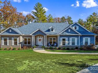 34 Grizzly Dr, Leicester, NC 28748