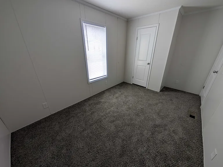 38000 Le Chateau Blvd #402 — Photo 19