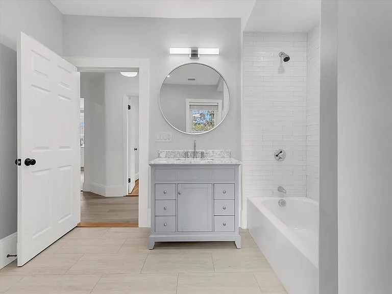 186 Main St #2 — Photo 9