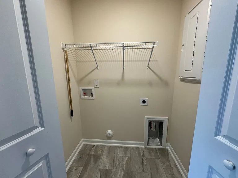 3714 Feltham Ln — Photo 25