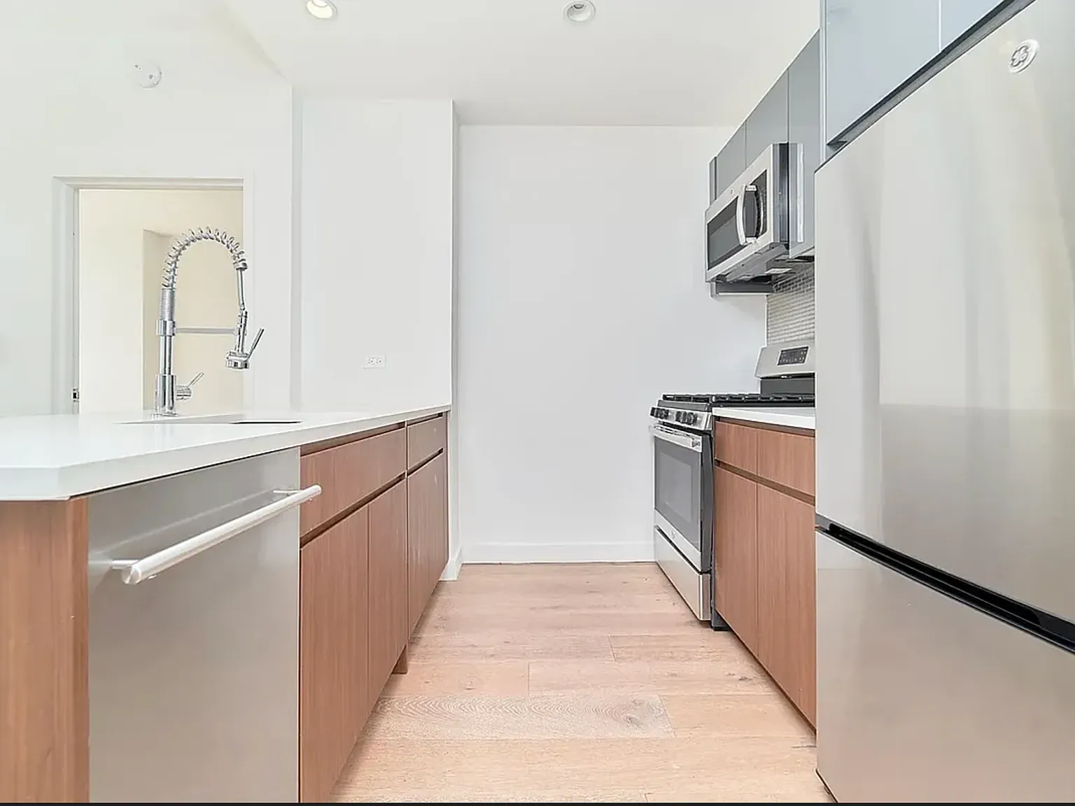 69 E 125th St — Photo 3