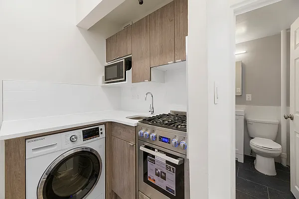 Rented by REAL New York | media 15