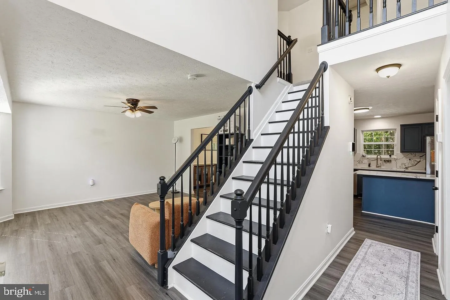 4 bed, 2.5 bath, 2484 sqft, $2,800 — Photo 3