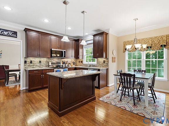 2nd image of 6100 Inkberry Pl