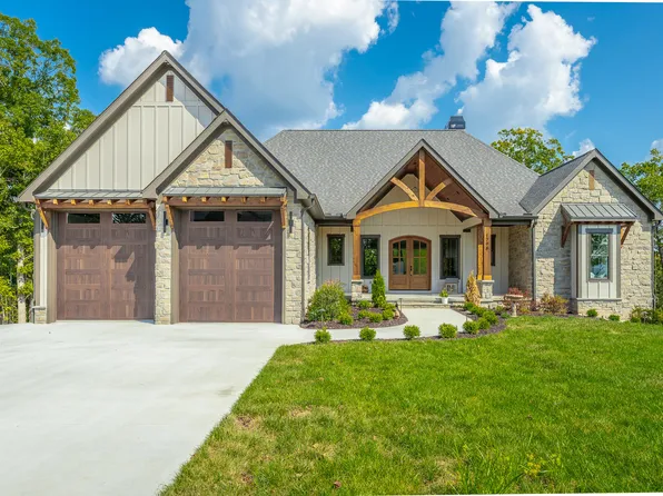 1798 Restful Dr, Soddy Daisy, TN 37379