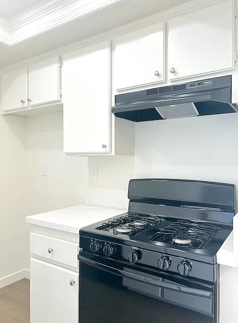 8152 8th St — Photo 3