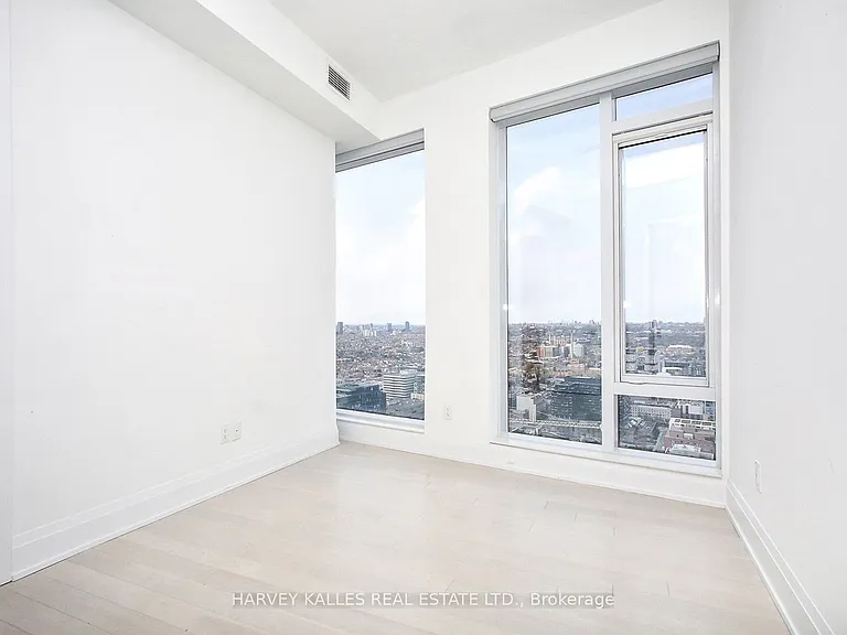 470 Front St W #3405 — Photo 30