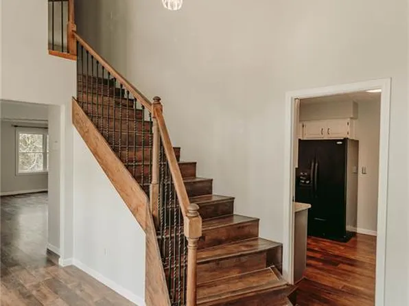 20055 Simmons Rd, Waynesville, MO 65583