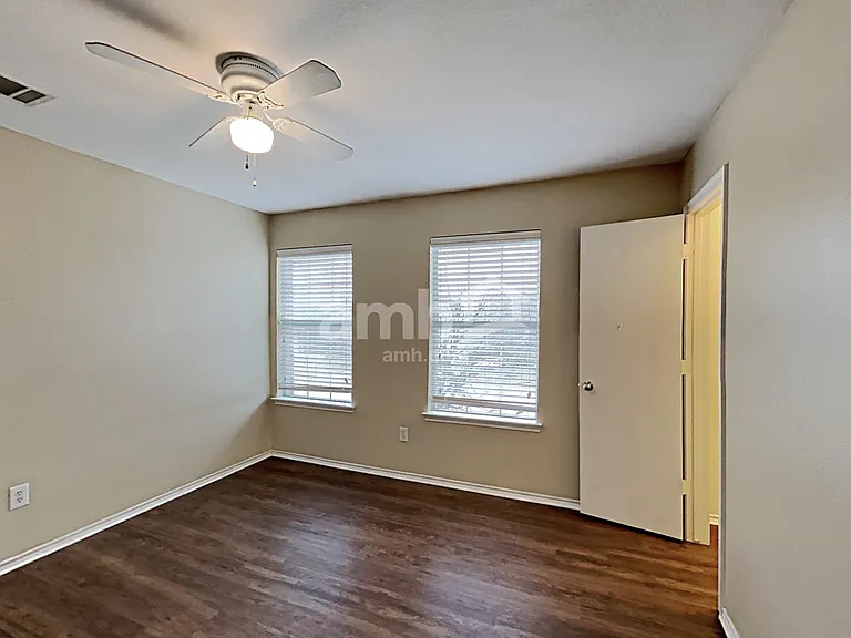 1618 Withers Way — Photo 13
