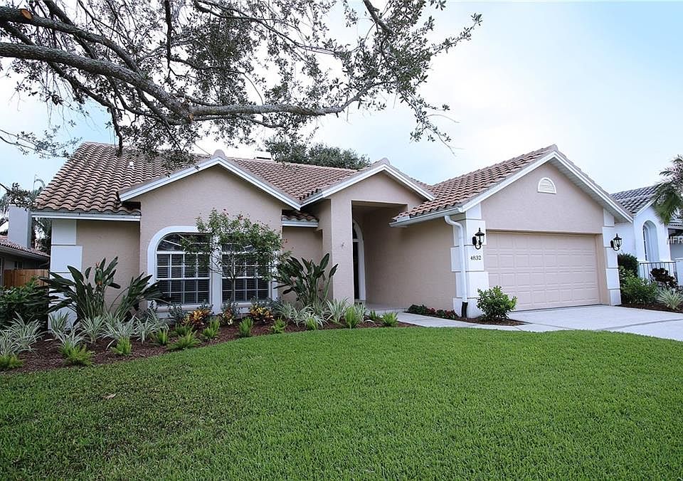 1st image of 4832 Queen Palm Ter NE