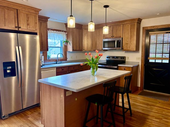 28 Erie St #1